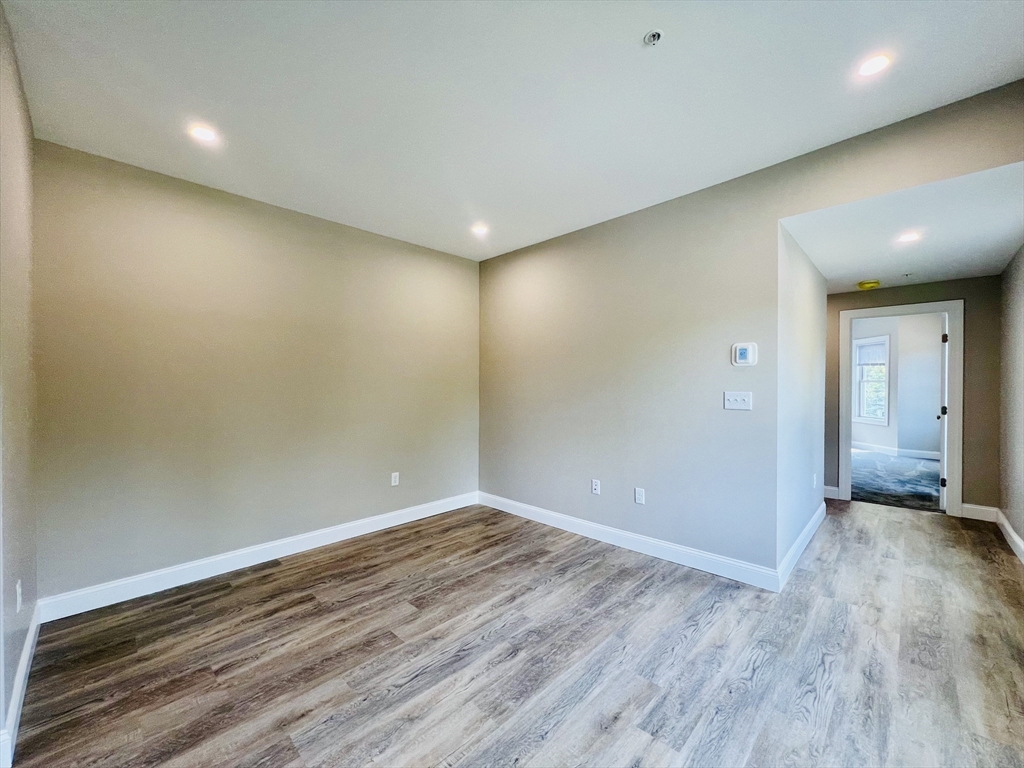 1 bed, 1 bath apartment for rent at 58-60 Mineral St Unit 60, Reading — photo 7 of 25