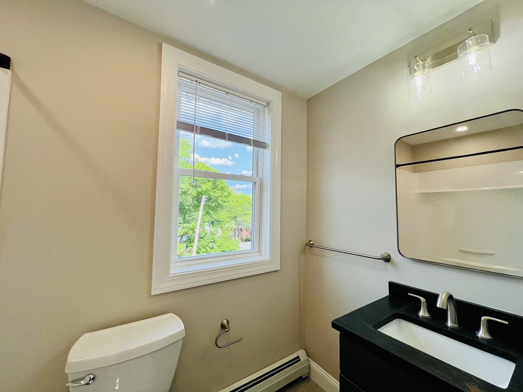 1 bed, 1 bath apartment for rent at 58-60 Mineral St Unit 60, Reading — photo 18 of 25