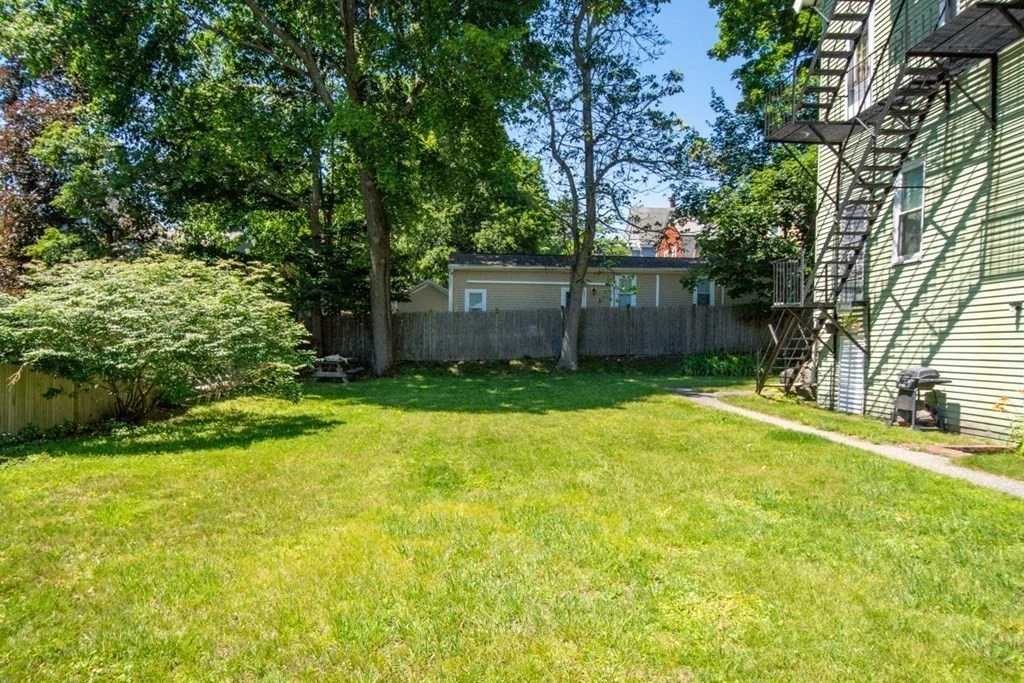 1 bed, 1 bath apartment for rent at 58-60 Mineral St Unit A, Reading — photo 10 of 13