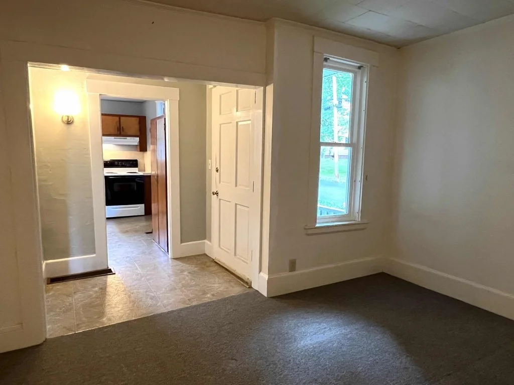 1 bed, 1 bath apartment for rent at 58-60 Mineral St Unit A, Reading — photo 6 of 13