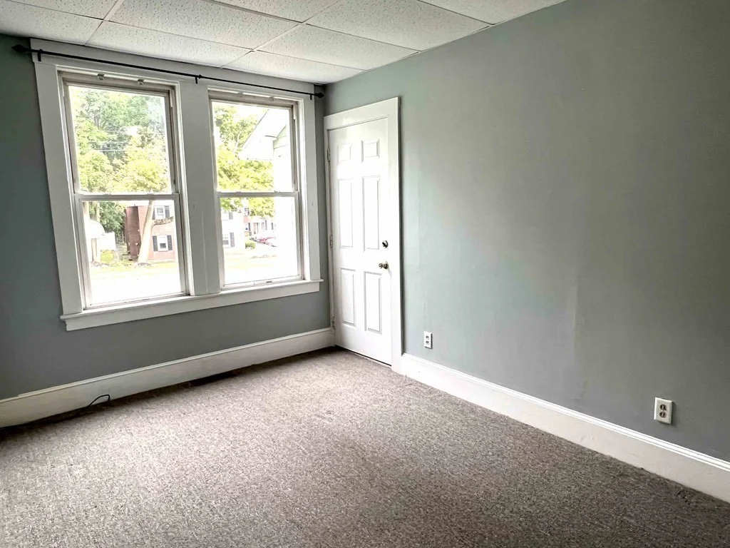 1 bed, 1 bath apartment for rent at 58-60 Mineral St Unit A, Reading — photo 4 of 13