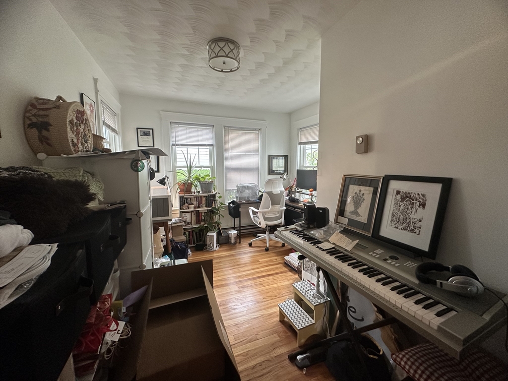 2 bed, 1 bath apartment for rent at 58-60 Palfrey St Unit 58, Watertown — photo 9 of 12
