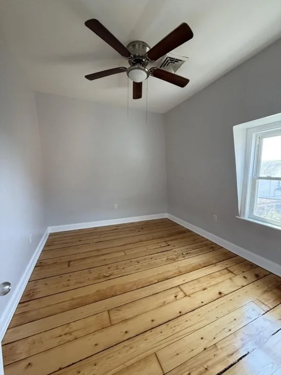 3 bed, 1 bath apartment for rent at 58-60 Park St Unit 3, Fall River — photo 4 of 8
