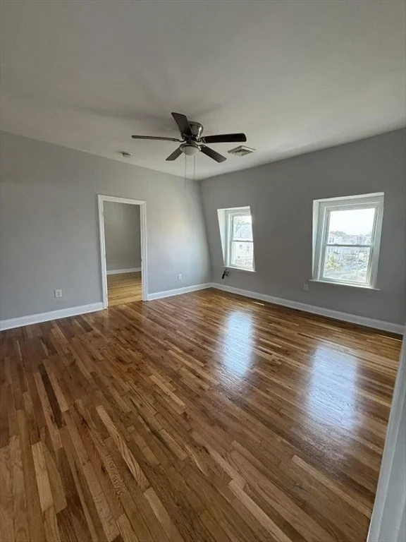 3 bed, 1 bath apartment for rent at 58-60 Park St Unit 3, Fall River — photo 3 of 8
