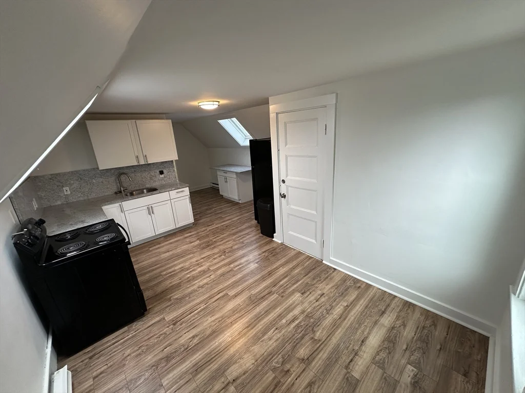 1 bed, 1 bath apartment for rent at 58-60 Waverly St Unit 3, Brighton — photo 3 of 12