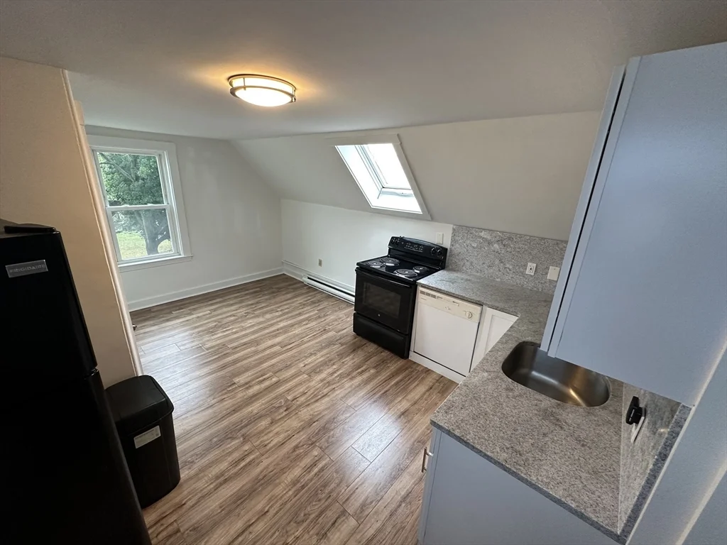 1 bed, 1 bath apartment for rent at 58-60 Waverly St Unit 3, Brighton — photo 6 of 12