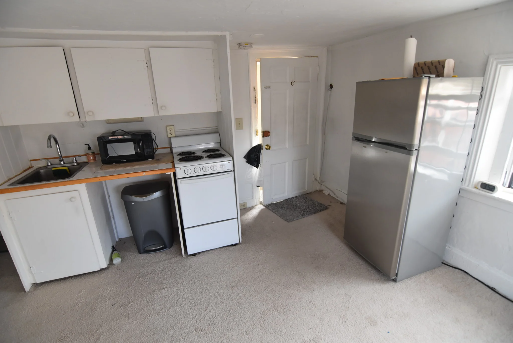 Studio bed, 1 bath apartment for rent at 58 Anderson St Unit 8, Beacon Hill — photo 2 of 3