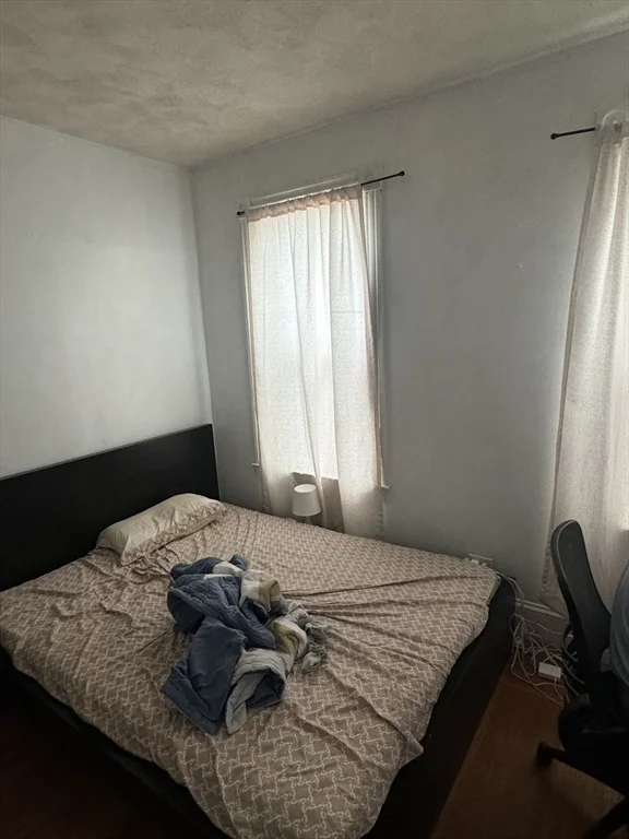 4 bed, 2 bath apartment for rent at 58 Aspinwall Ave Unit 1, Coolidge Corner — photo 11 of 20