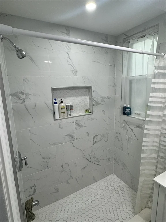 4 bed, 2 bath apartment for rent at 58 Aspinwall Ave Unit 1, Coolidge Corner — photo 17 of 20