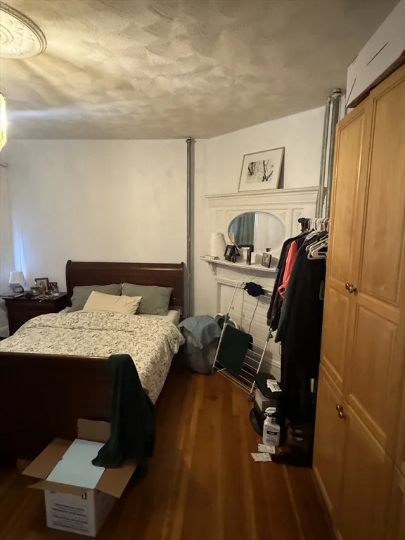 4 bed, 2 bath apartment for rent at 58 Aspinwall Ave Unit 1, Coolidge Corner — photo 7 of 20