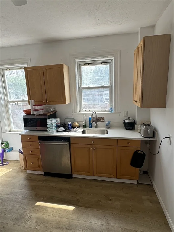 4 bed, 2 bath apartment for rent at 58 Aspinwall Ave Unit 1, Coolidge Corner — photo 2 of 20