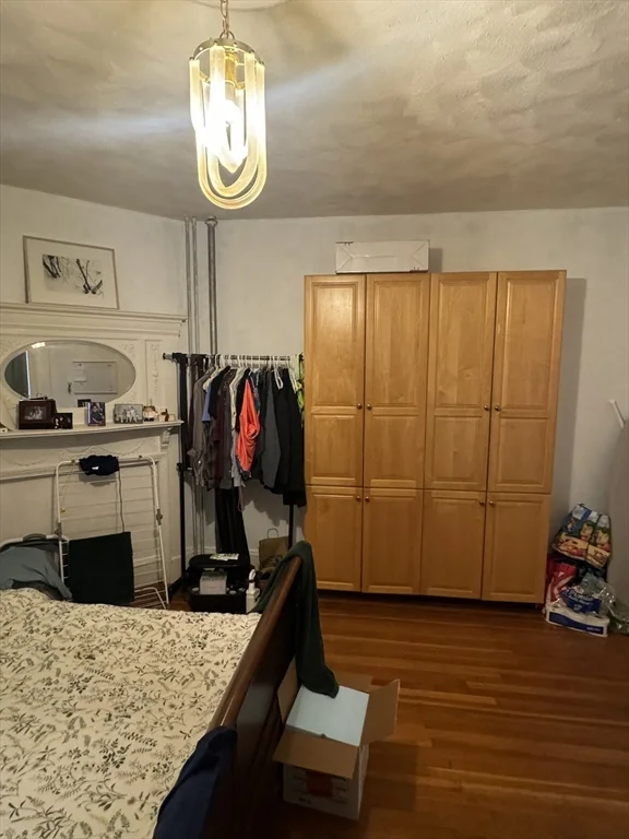 4 bed, 2 bath apartment for rent at 58 Aspinwall Ave Unit 1, Coolidge Corner — photo 8 of 20