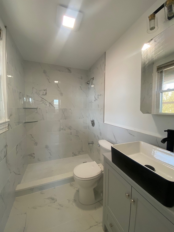 4 bed, 2 bath apartment for rent at 58 Aspinwall Ave Unit 3, Brookline — photo 4 of 10