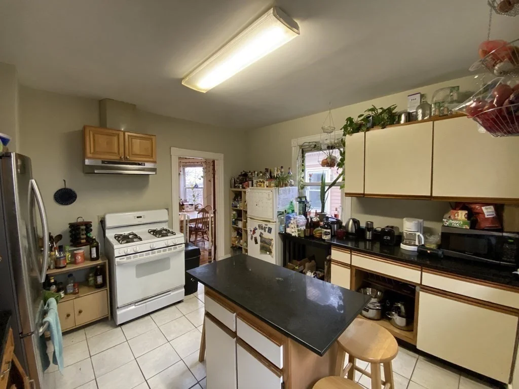 5 bed, 2 bath apartment for rent at 58 Atherton Rd Unit 2, Coolidge Corner — photo 8 of 20