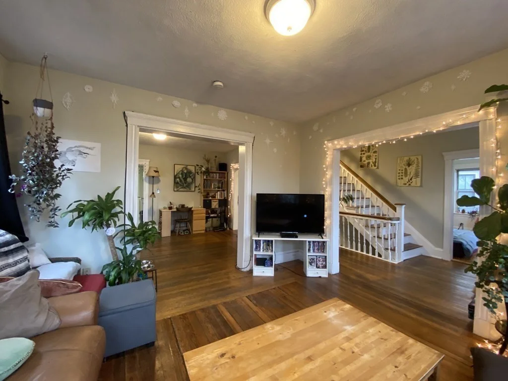 5 bed, 2 bath apartment for rent at 58 Atherton Rd Unit 2, Coolidge Corner — photo 4 of 20