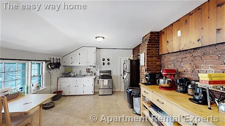 1 bed, 1 bath apartment for rent at 58 Atherton St Unit 2, Porter Square