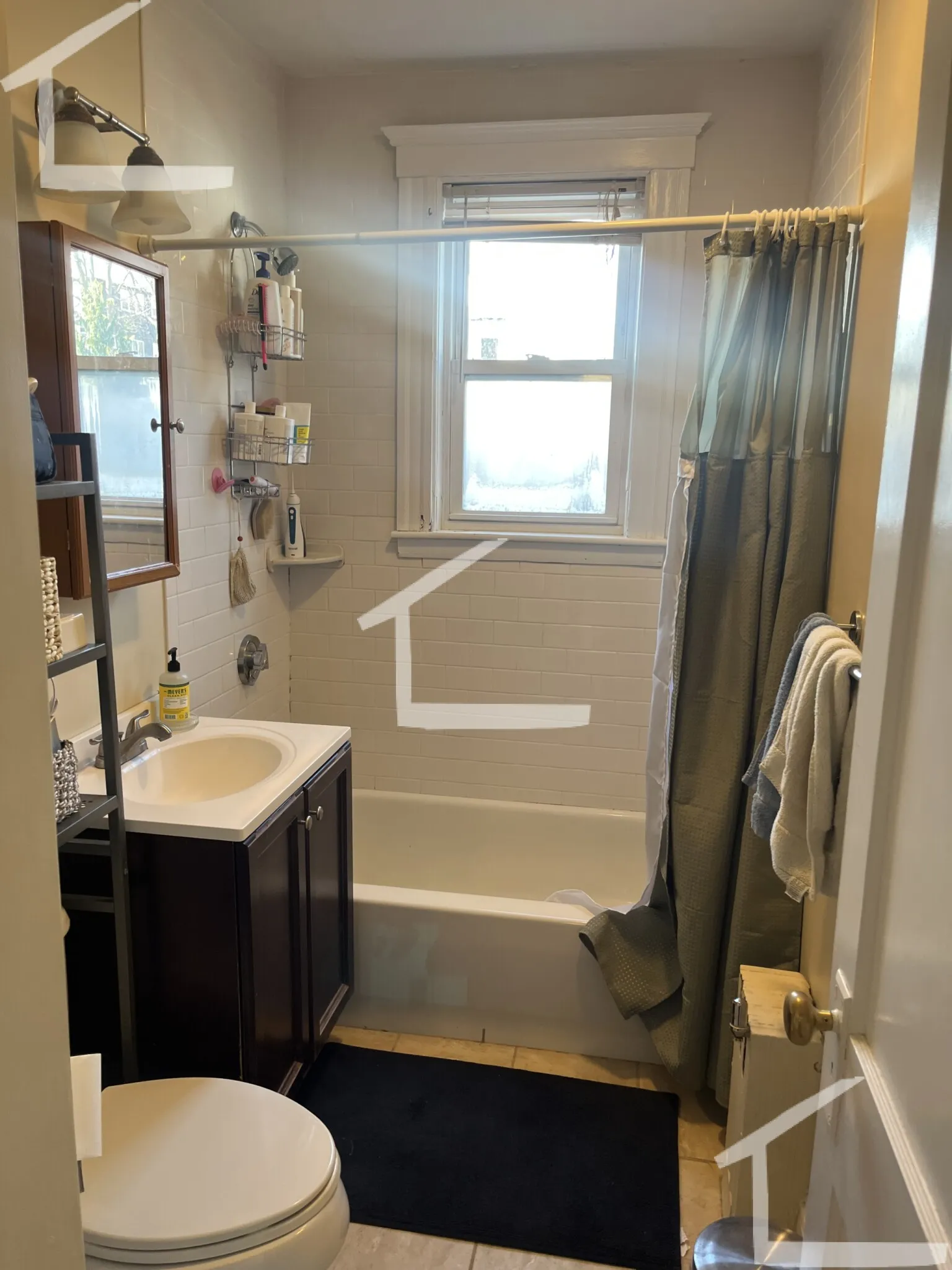 3 bed, 2 bath apartment for rent at 58 Atkins St Unit 1, Oak Square — photo 9 of 24