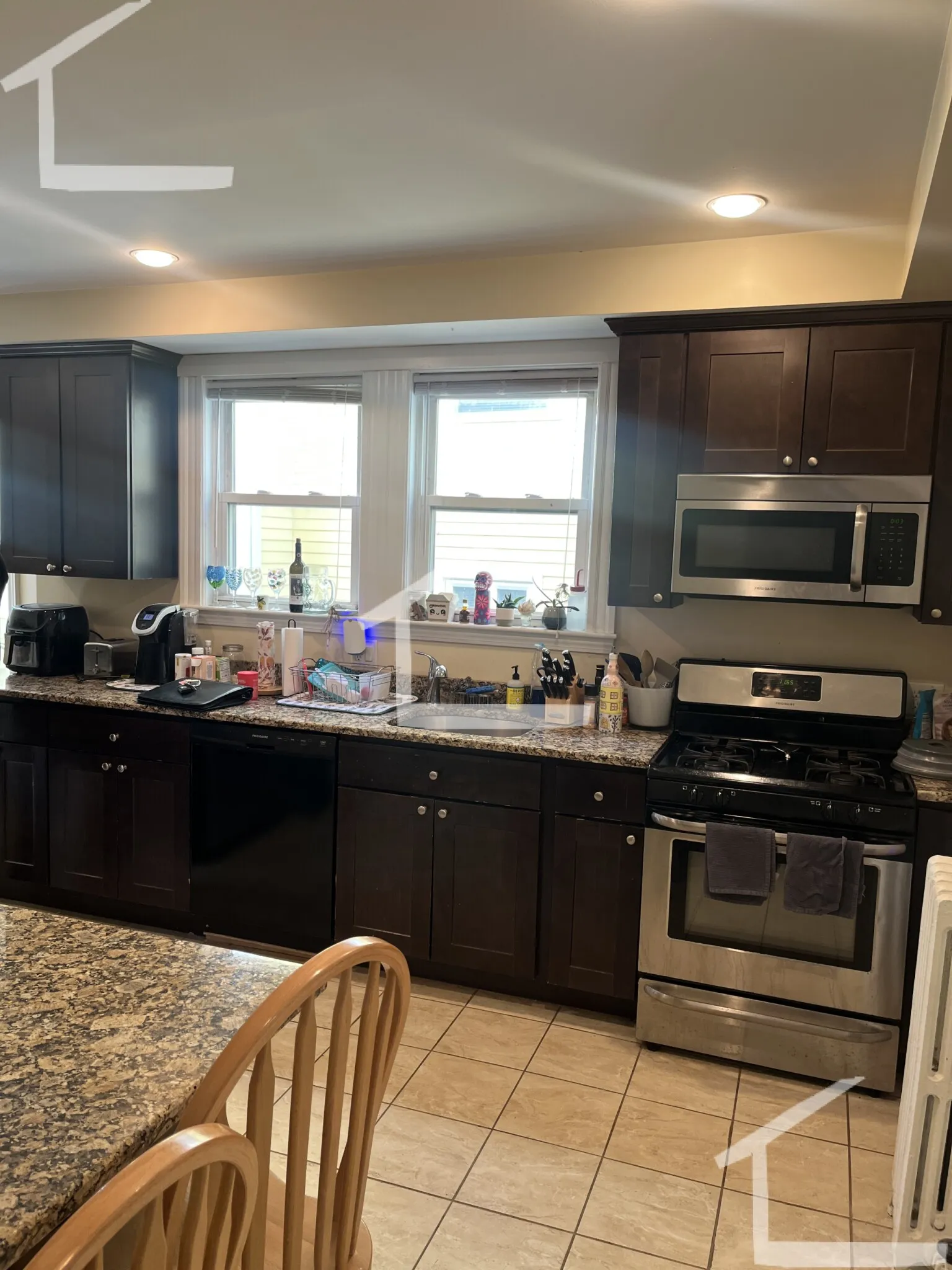 3 bed, 2 bath apartment for rent at 58 Atkins St Unit 1, Oak Square — photo 14 of 24