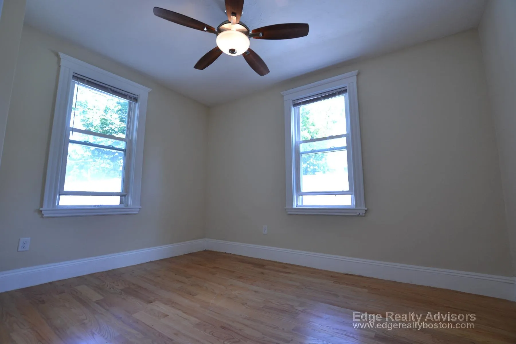 3 bed, 2 bath apartment for rent at 58 Atkins St Unit 2, Oak Square — photo 5 of 7