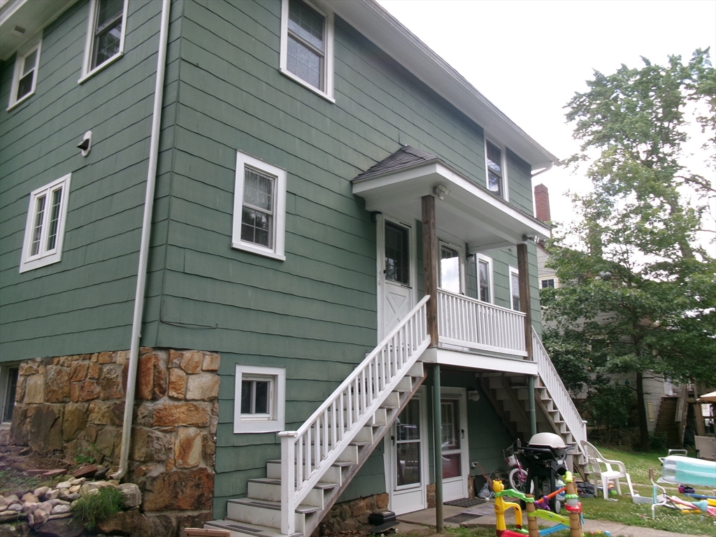 3 bed, 1 bath apartment for rent at 58 Bancroft Park Unit 58, Hopedale — photo 2 of 10