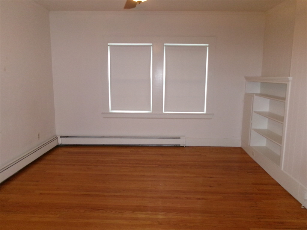 3 bed, 1 bath apartment for rent at 58 Bancroft Park Unit 58, Hopedale — photo 3 of 10