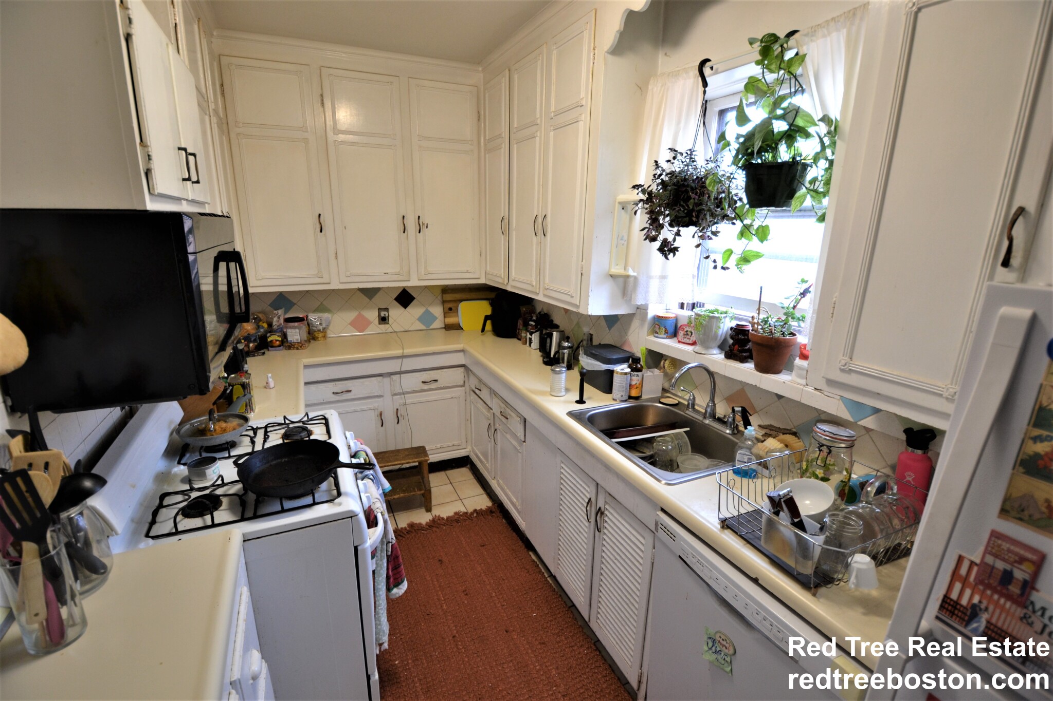4 bed, 1.5 bath apartment for rent at 58 Bellvista Rd Unit 2, Allston — photo 12 of 27