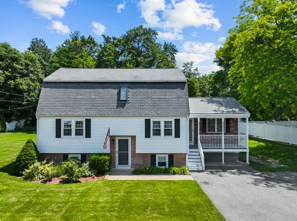 4 bed, 2 bath apartment for rent at 58 Brandon St, Billerica — photo 1 of 26