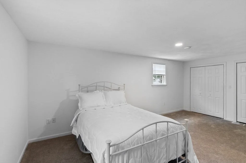 4 bed, 2 bath apartment for rent at 58 Brandon St, Billerica — photo 21 of 26