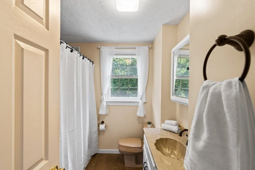 4 bed, 2 bath apartment for rent at 58 Brandon St, Billerica — photo 18 of 26