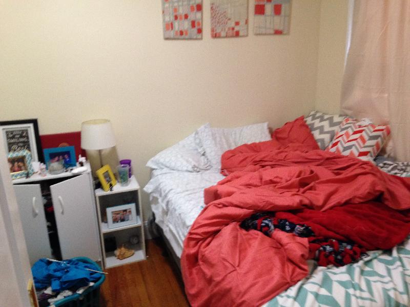 3 bed, 1 bath apartment for rent at 58 Brock St Unit 5, Oak Square — photo 4 of 4