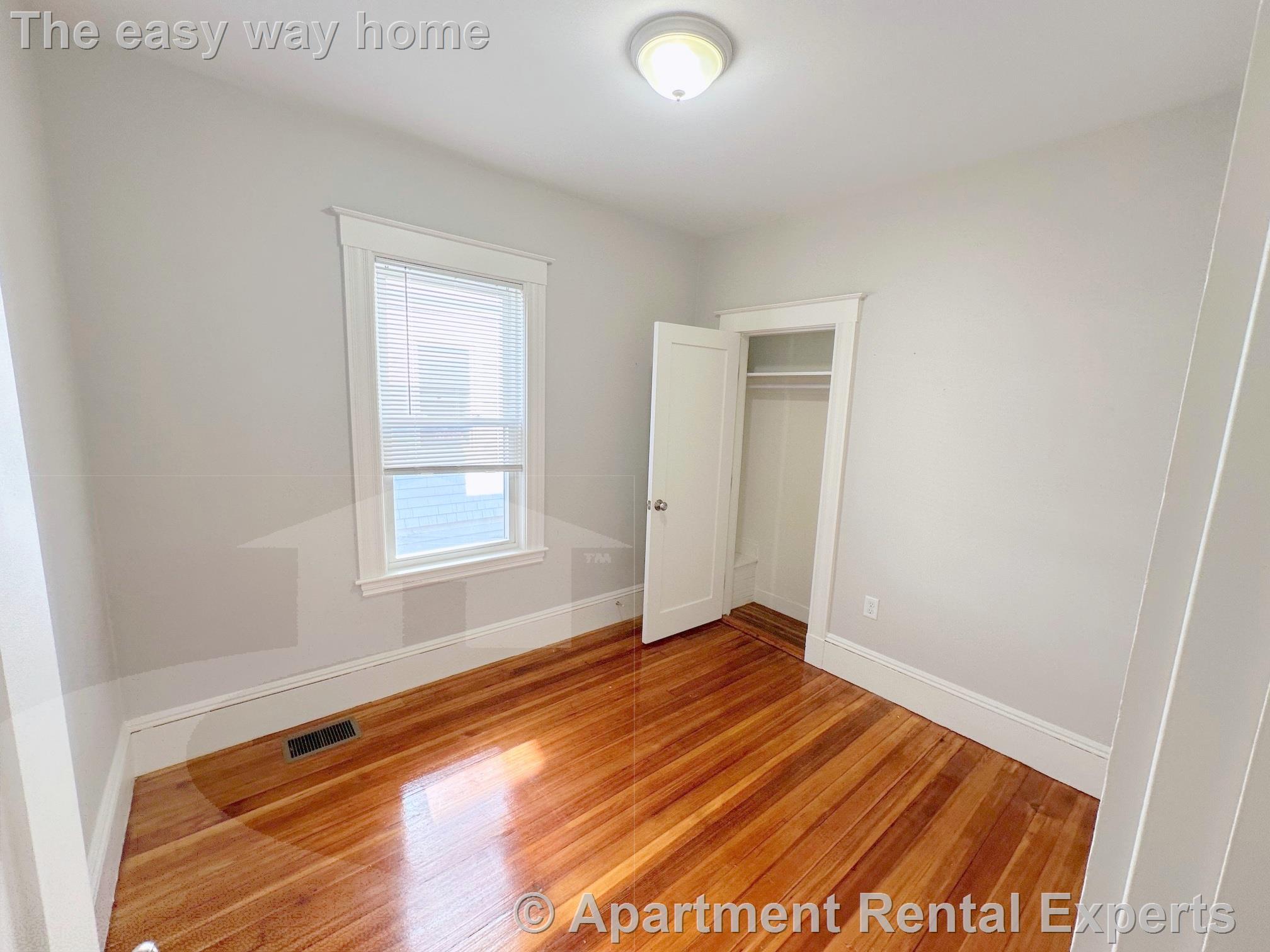 4 bed, 2 bath apartment for rent at 58 Bromfield Rd Unit 1, Tufts — photo 13 of 30