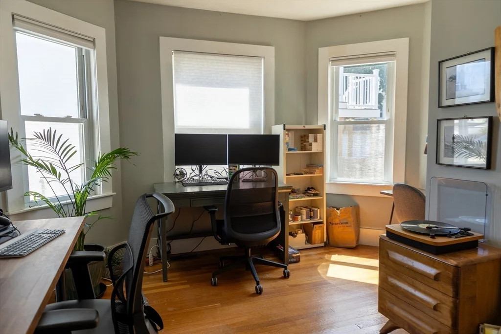 3 bed, 1 bath apartment for rent at 58 Bromfield St Unit 1, North Quincy — photo 11 of 15