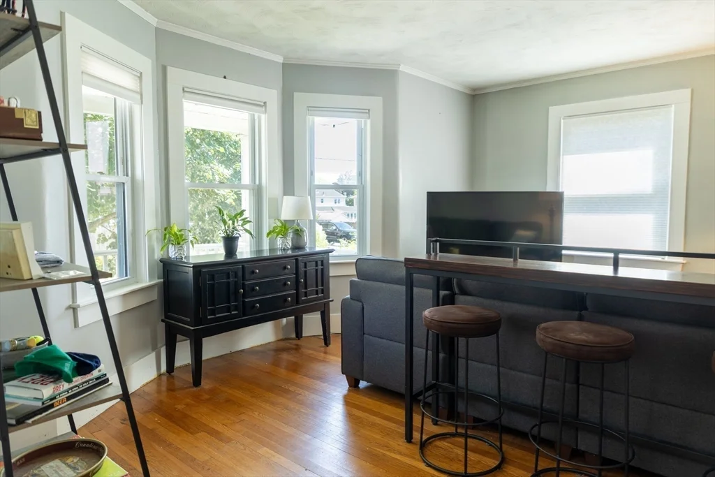 3 bed, 1 bath apartment for rent at 58 Bromfield St Unit 1, North Quincy — photo 9 of 15