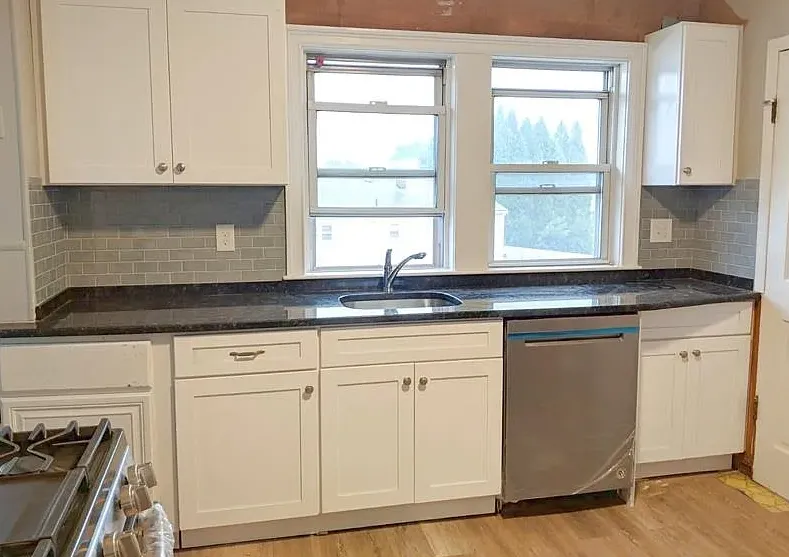 3 bed, 1 bath apartment for rent at 58 Buzzell Ln Unit ., South Medford — photo 1 of 23
