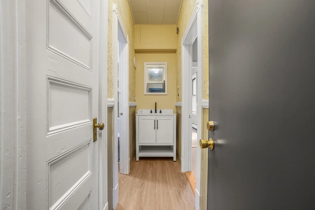 3 bed, 1 bath apartment for rent at 58 Charles St S Unit 3, Boston Downtown — photo 20 of 23