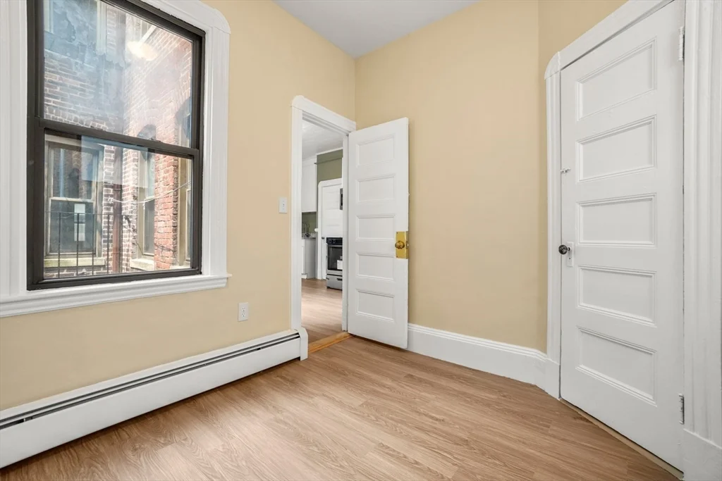 3 bed, 1 bath apartment for rent at 58 Charles St S Unit 3, Boston Downtown — photo 19 of 23