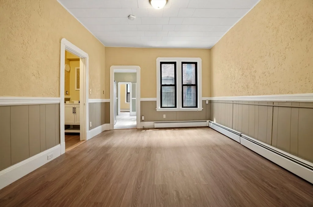 3 bed, 1 bath apartment for rent at 58 Charles St S Unit 3, Boston Downtown — photo 10 of 23