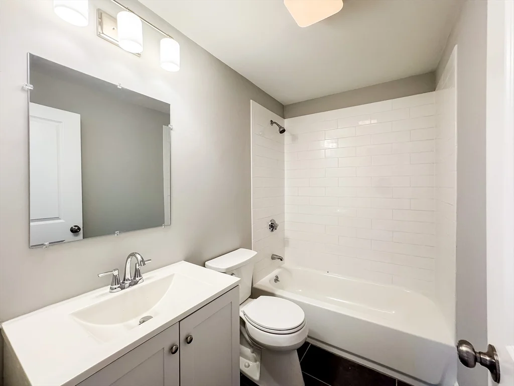 2 bed, 1 bath apartment for rent at 58 Chestnut St Unit 1, Chelsea — photo 9 of 14