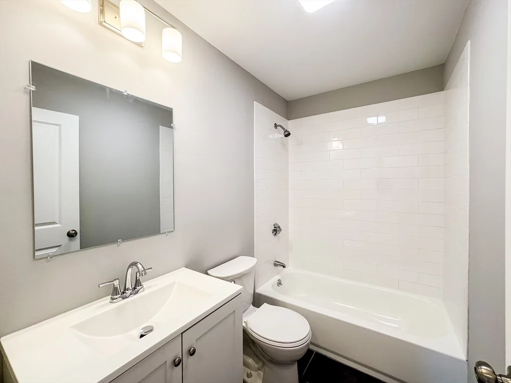 3 bed, 1 bath apartment for rent at 58 Chestnut St Unit 2, Chelsea — photo 12 of 15