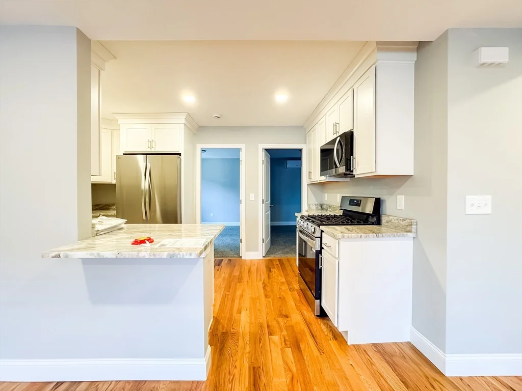 3 bed, 1 bath apartment for rent at 58 Chestnut St Unit 2, Chelsea — photo 4 of 15