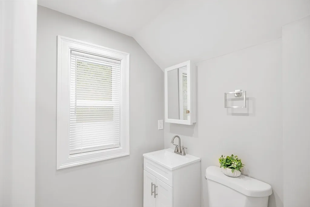 2 bed, 2 bath apartment for rent at 58 Constance Unit 2, West Roxbury — photo 16 of 27