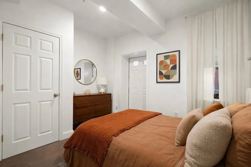 2 bed, 1 bath apartment for rent at 58 E Springfield St Unit 1, South End — photo 7 of 11