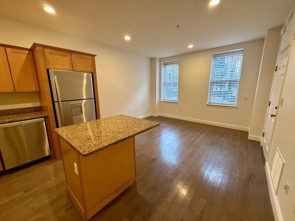2 bed, 1 bath apartment for rent at 58 E Springfield St Unit 1, South End — photo 5 of 11