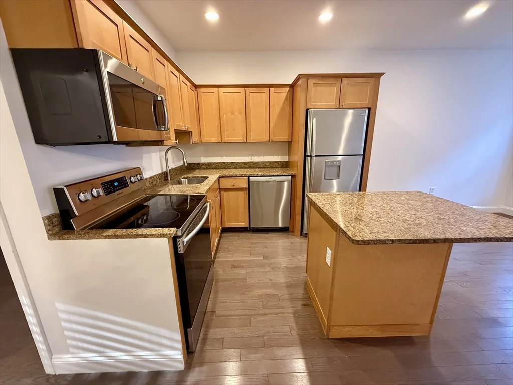 2 bed, 1 bath apartment for rent at 58 E Springfield St Unit 1, South End — photo 4 of 11