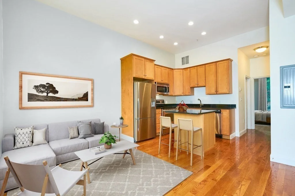 2 bed, 1 bath apartment for rent at 58 E Springfield St Unit 3, South End