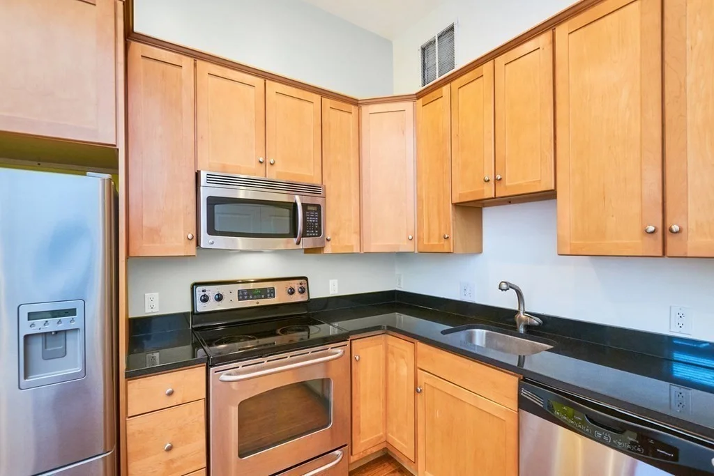 2 bed, 1 bath apartment for rent at 58 E Springfield St Unit 3, South End — photo 4 of 15