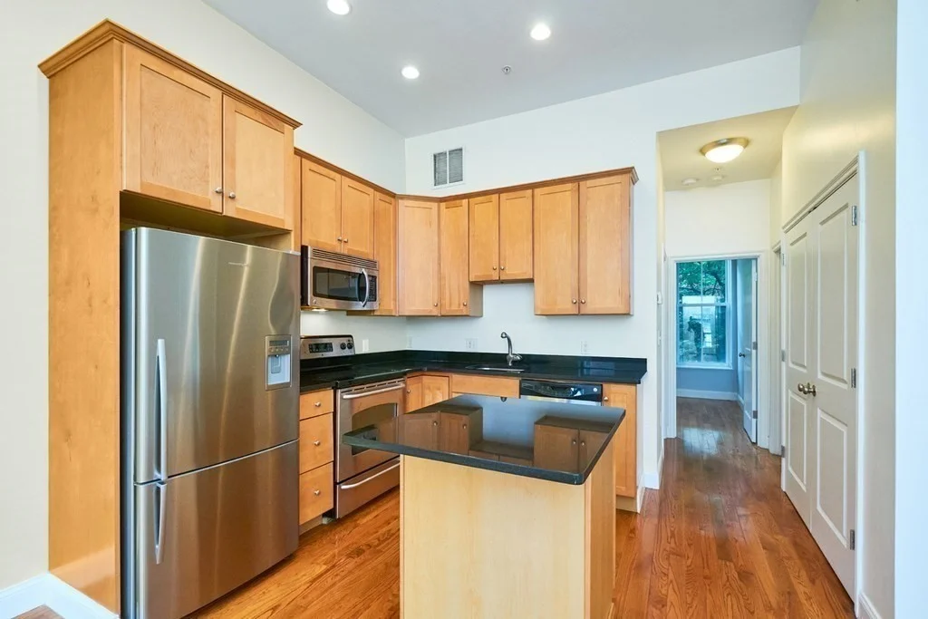 2 bed, 1 bath apartment for rent at 58 E Springfield St Unit 3, South End — photo 3 of 15