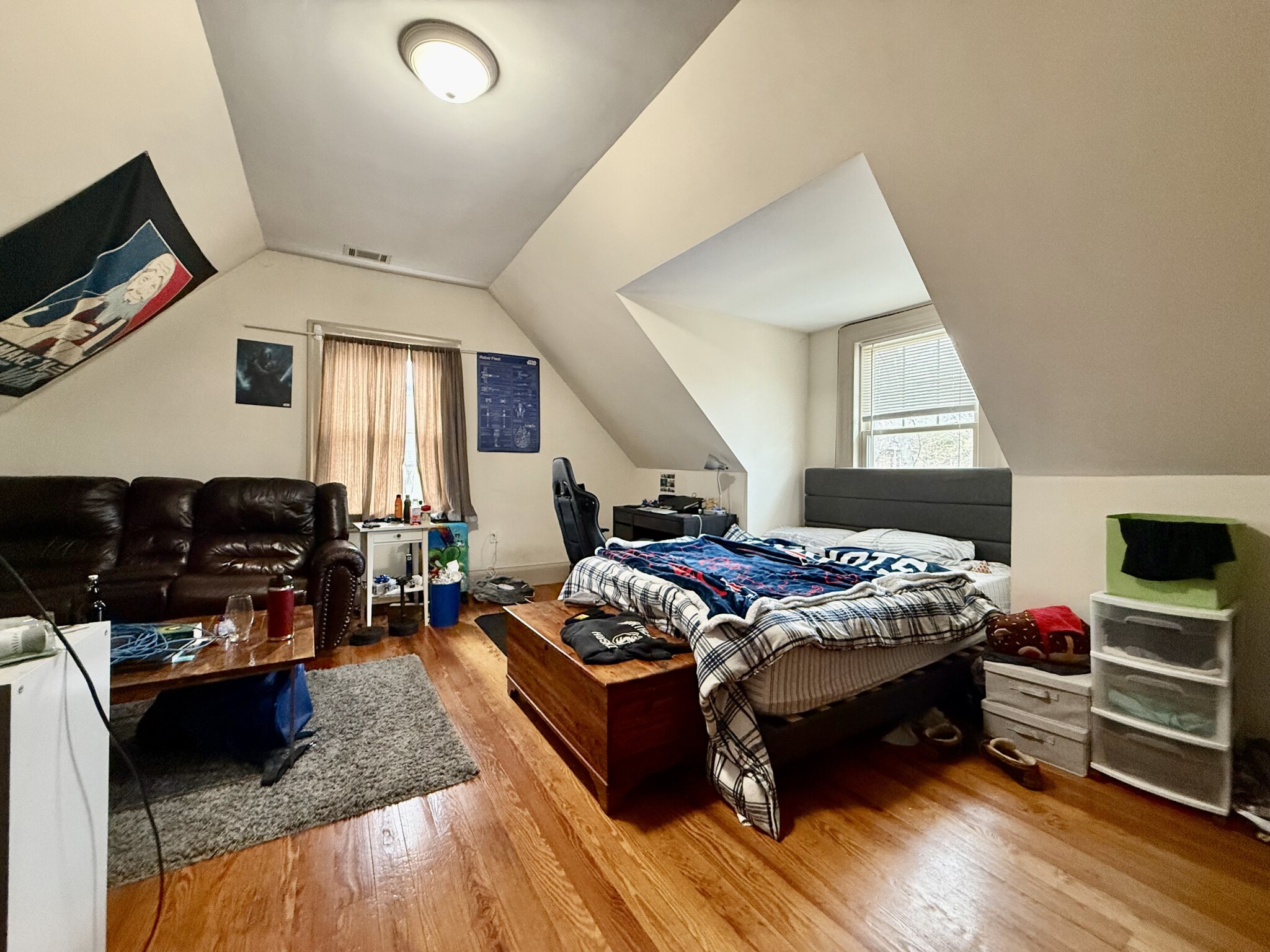 6 bed, 3 bath apartment for rent at 58 Englewood Ave Unit 2, Brighton — photo 22 of 25