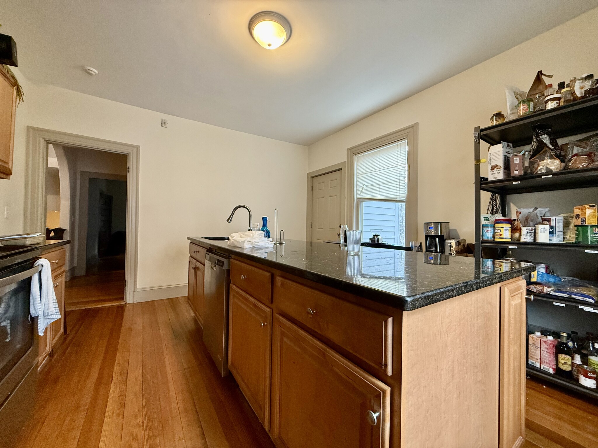 6 bed, 3 bath apartment for rent at 58 Englewood Ave Unit 2, Brighton — photo 9 of 25