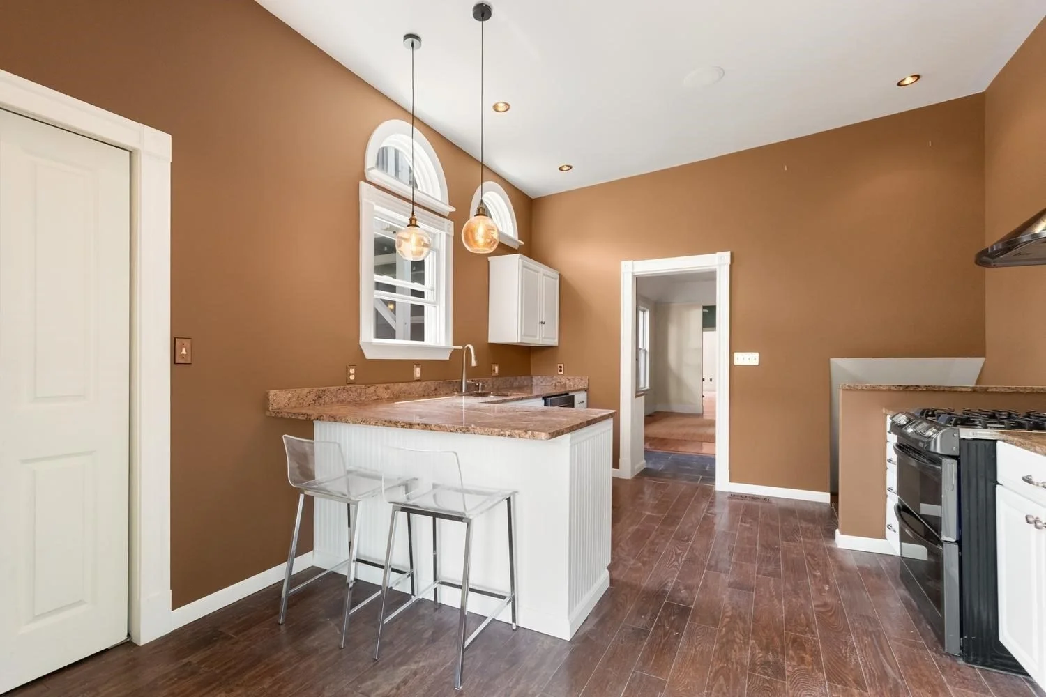 4 bed, 4+ bath apartment for rent at 58 G St, South Boston — photo 7 of 31